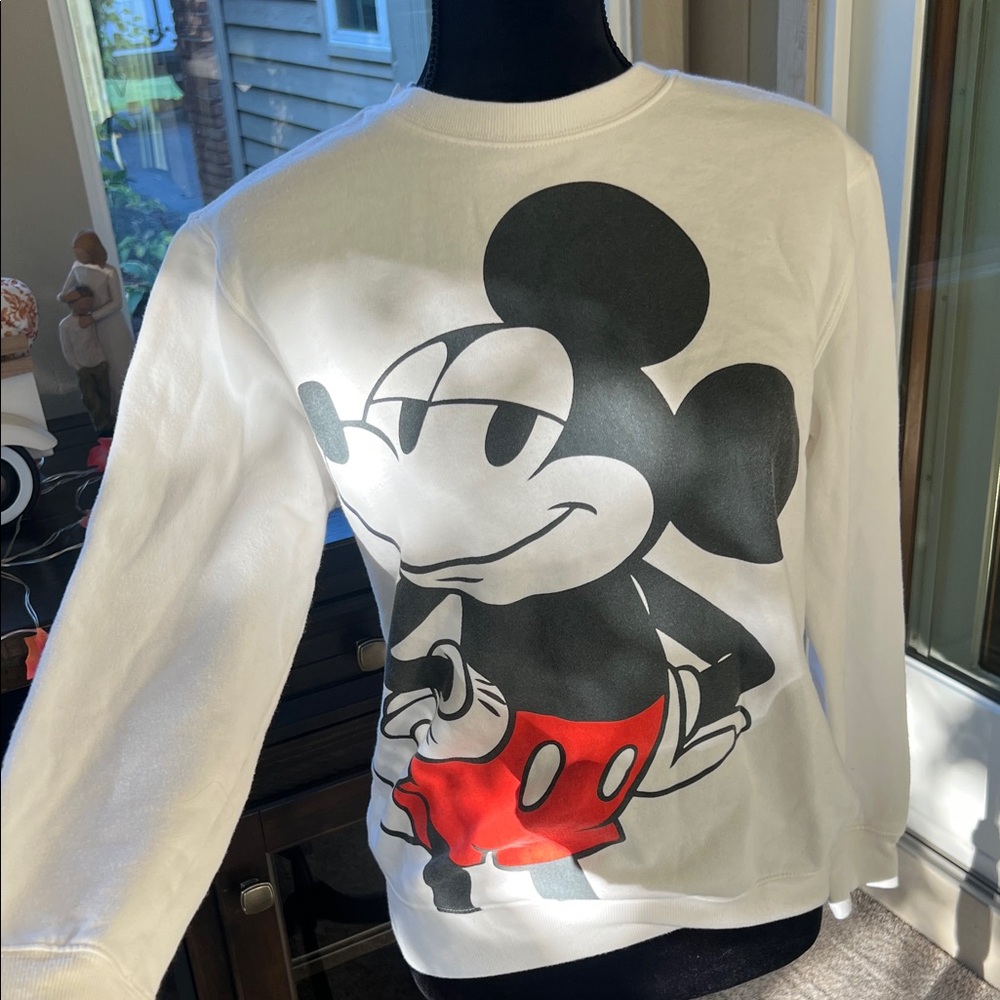 Vintage Disney Mickey Mouse sweatshirt
